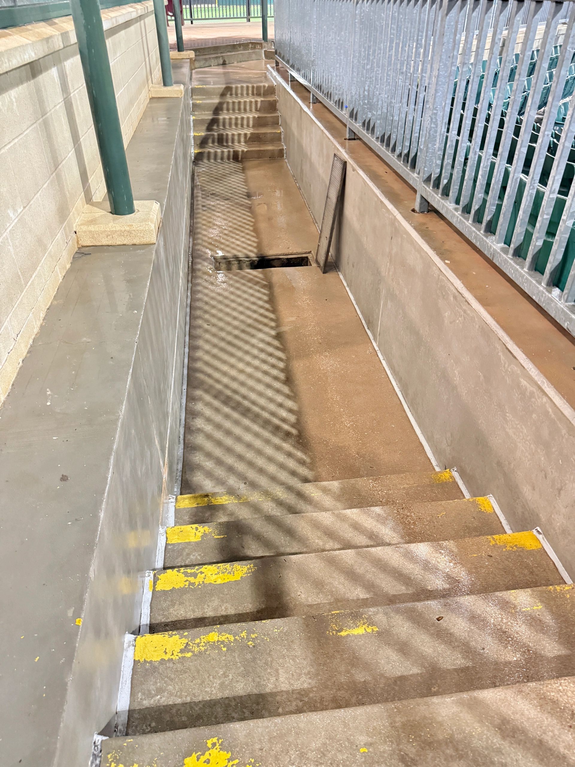 Stairway after pressure washing